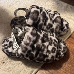 UGGAnimal Print Fluffy Slippers/sandals